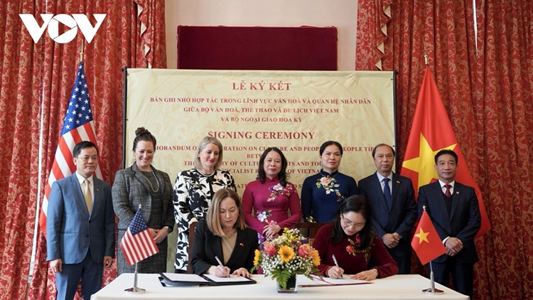 Vietnam and US boost cooperation in culture and public affairs